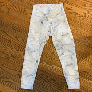 DYI white marbles leggings